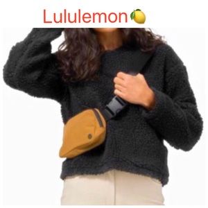 NWT LULULEMON 🍋 SWEATER, SIZE 10.
